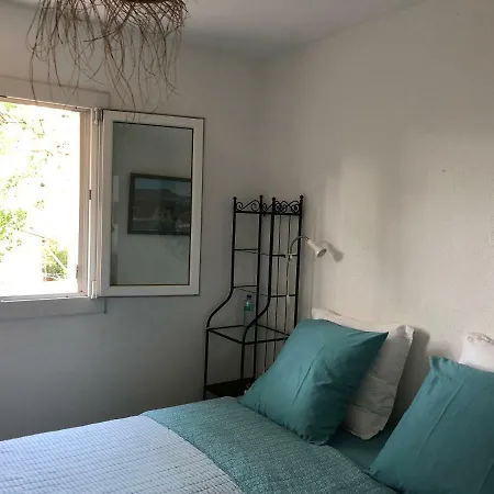 **** Beau T2 De 40 M2, Jardin De 70m2, Au Calme, A 50 Metres De La Apartment Le Pradet